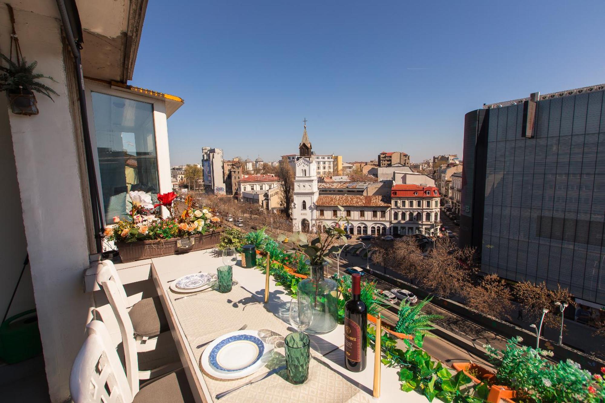 Old Town Apartment With Amazing View From The Balcony Bucharest Luaran gambar