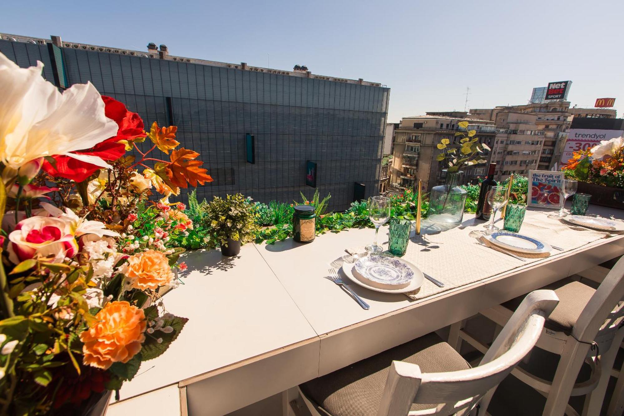 Old Town Apartment With Amazing View From The Balcony Bucharest Luaran gambar