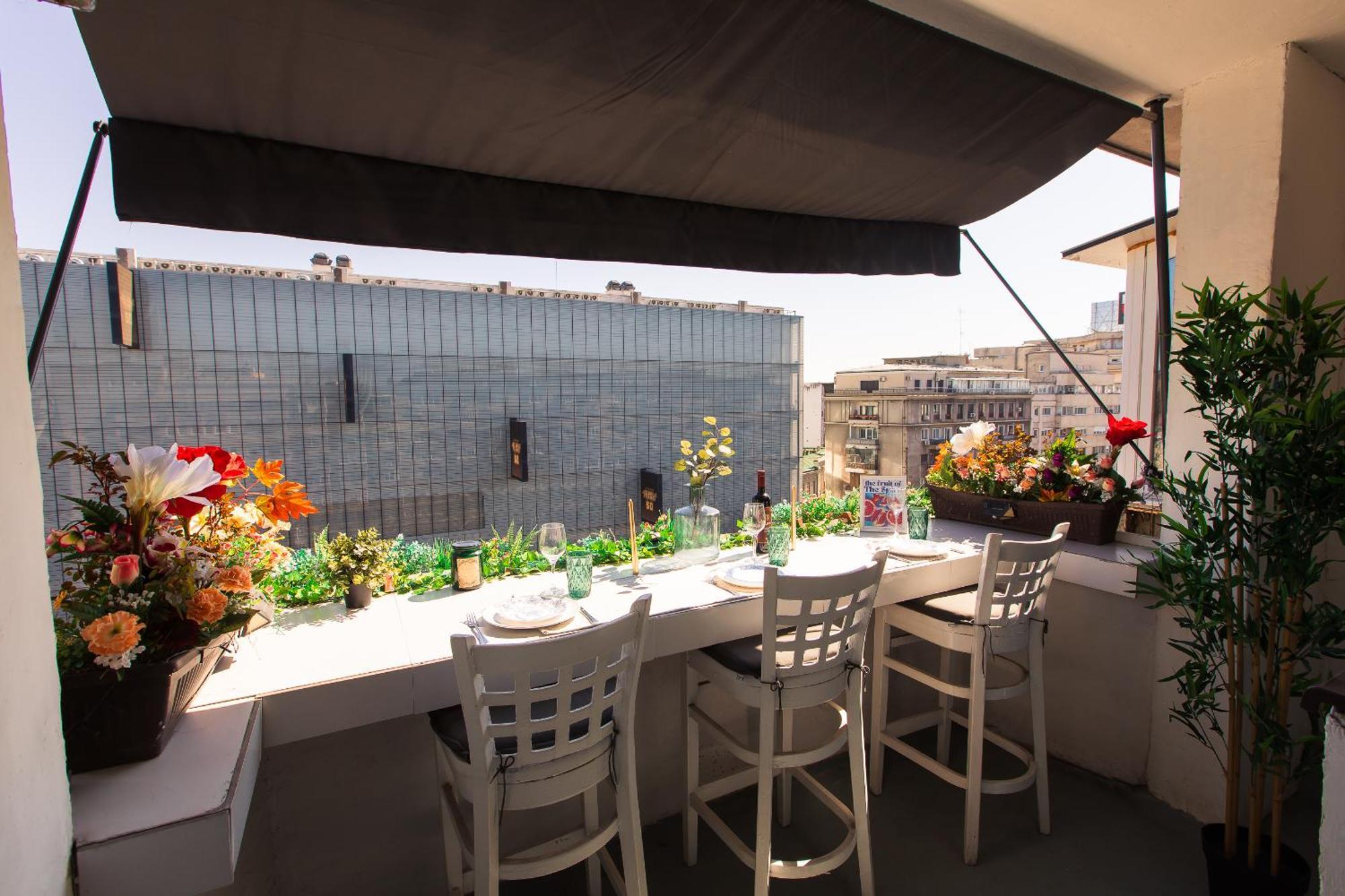 Old Town Apartment With Amazing View From The Balcony Bucharest Luaran gambar